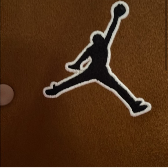 Jordan Varsity jacket (big kids: L) - Picture 4 of 4